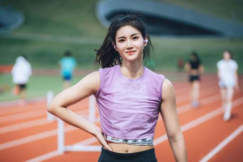'Nữ thần' điền kinh sở hữu nhan sắc tựa tiên nữ