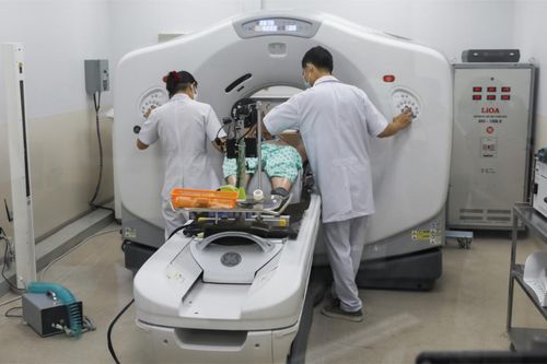 Bệnh viện Ung bướu TP.HCM bị gián đoạn hoạt động vì cả 2 máy MRI đều hỏng, Sở Y tế họp khẩn