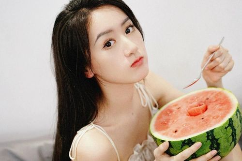 Viên Băng Nghiên được tha sau hành vi trốn thuế, fan đòi công bằng cho Đặng Luân