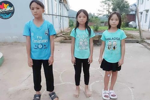 Nhọc nhằn cảnh 'gà trống nuôi con'