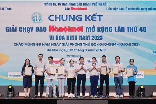 Truyền lửa thể thao tại Chung kết Giải chạy Báo Hà Nội Mới mở rộng lần thứ 48