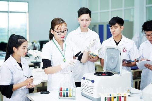 Chia sẻ tài nguyên giáo dục đại học đáp ứng nhu cầu học tập suốt đời