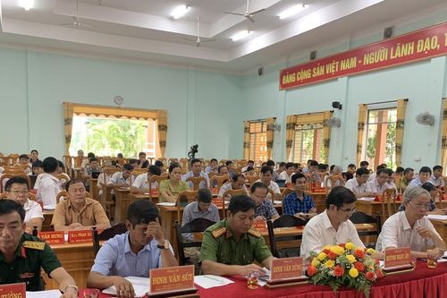 Chư Prông và Kông Chro kết nạp 217 đảng viên trong 9 tháng