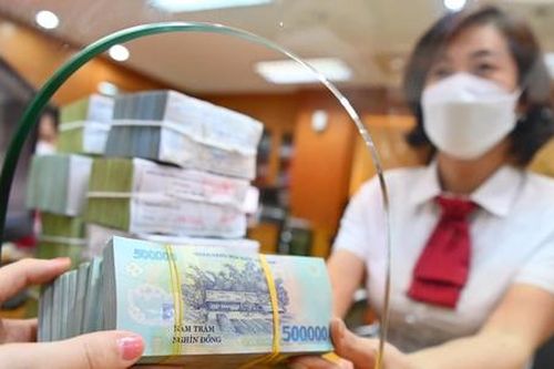 Huy động vốn tăng mạnh hơn cho vay: Thế khó của ngân hàng và doanh nghiệp