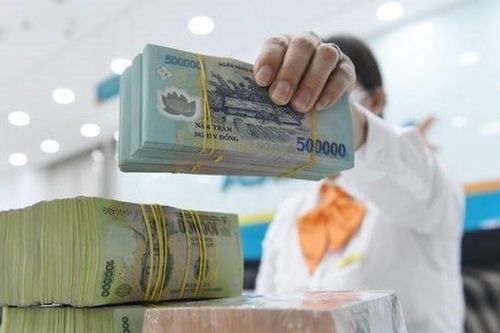Tín dụng ì ạch, nên giữ hay bỏ room?