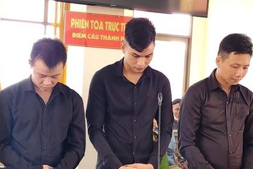 Nhóm côn đồ lãnh 29 năm tù vì chém người trọng thương từ mâu thuẫn 'tiền bo'