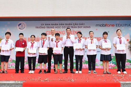 Ra mắt ứng dụng học tiếng Anh online mới cho học sinh Việt Nam