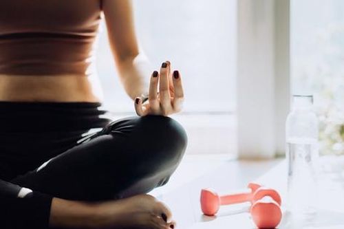9 tư thế yoga giảm cân bạn có thể thực hiện hàng ngày