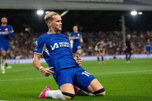 Chelsea thắng ngay sau khi có nhà tài trợ mới