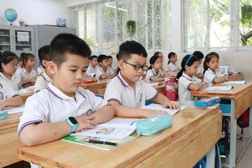 Hàng loạt địa phương chấn chỉnh dạy thêm, học thêm: Liệu có hiệu quả?