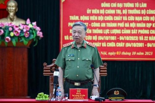 Đại tướng Tô Lâm thăm, làm việc, chúc mừng lực lượng Cảnh sát PCCC Thủ đô