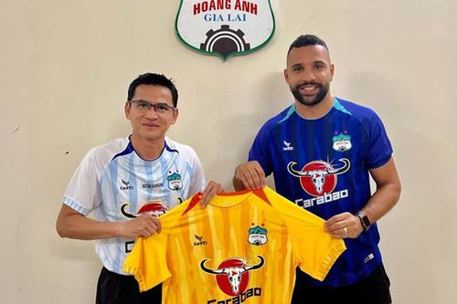 Tân binh HAGL sát cánh Neymar trong 73 trận, kể những kỉ niệm khó tin với siêu sao Brazil