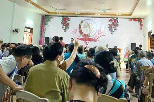 Cấm cho thuê, mượn hội trường tổ chức hội thảo bán hàng