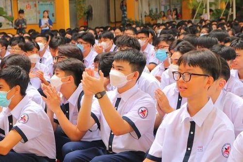 Khai mạc chương trình hướng nghiệp 'Cùng bạn chọn nghề cho tương lai' lần thứ 16