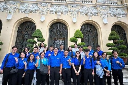 Cách thức để đăng ký tham quan di tích kiến trúc nghệ thuật cấp quốc gia - Trụ sở UBND TP. HCM