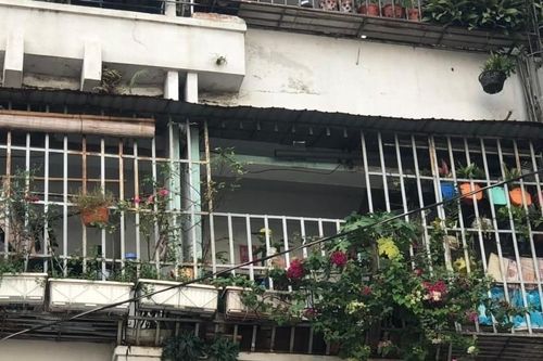 21 hộ gia đình ở chung cư quận 5 tháo dỡ 'chuồng cọp'
