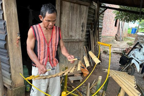 Chuyện người làm nhạc cụ Xơ Đăng nơi đại ngàn