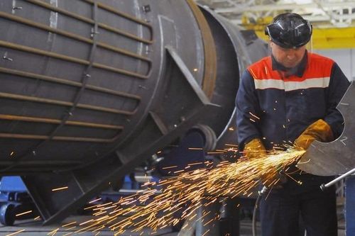 Sản xuất công nghiệp Nga giảm tháng thứ 4 liên tiếp