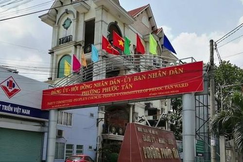 Bản tin 8H: Phó chủ tịch phường xin nghỉ việc giữa lùm xùm vụ 700 căn nhà không phép