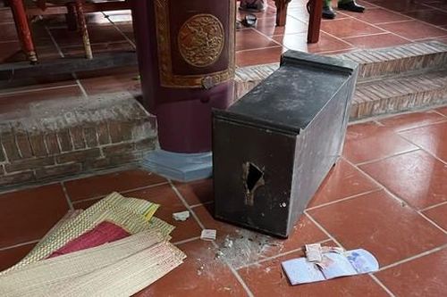 Bắt đối tượng đột nhập nhiều đền và đình, trộm tiền trong hòm công đức