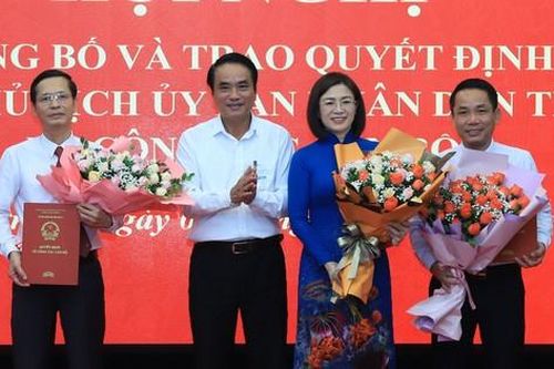 Bổ nhiệm chủ tịch huyện làm Giám đốc Sở Công Thương