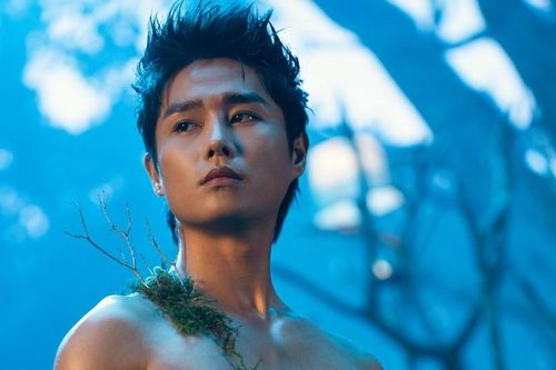 Tăng Duy Tân khoe hình thể trong MV mới, thừa nhận hát live chưa tốt