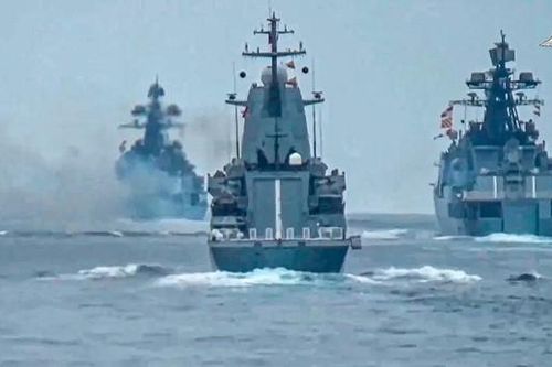 Ukraine liên tiếp tấn công Crưm, Hạm đội Biển Đen của Nga thay đổi hoạt động