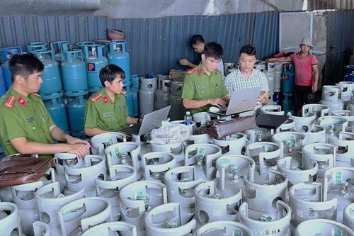 Bắt quả tang điểm sang chiết gas quy mô lớn ở Đồng Nai