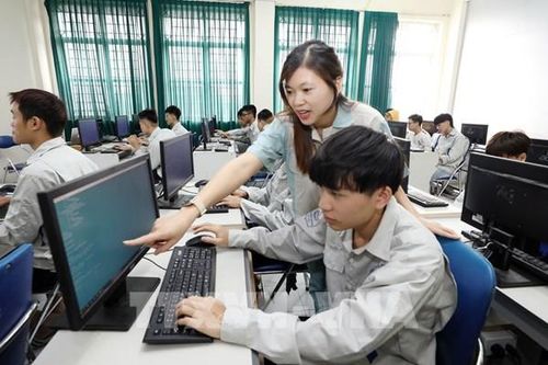 Loạt chính sách mới về công chức, viên chức từ tháng 10/2023