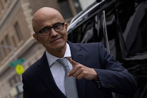 CEO Microsoft tố Google gây khó dễ, liên tục tranh giành nội dung trực tuyến