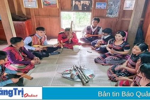 Bảo tồn và phát huy các giá trị văn hóa tốt đẹp trong đồng bào dân tộc thiểu số ở Đakrông