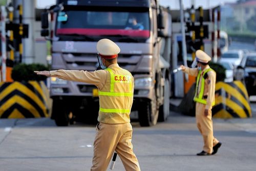 'Siết' thời gian lái xe không quá 8 tiếng/ngày