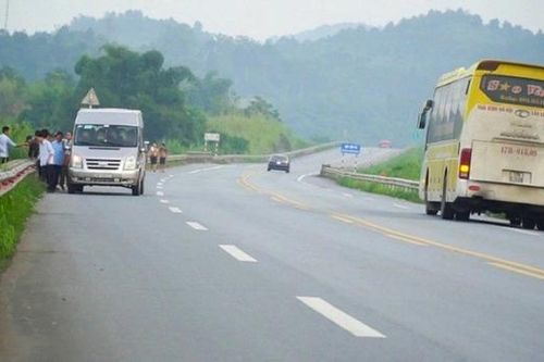 Mở rộng cao tốc Yên Bái - Lào Cai lên 4 làn xe