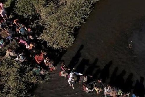 10.000 người di cư đến biên giới Mỹ - Mexico mỗi ngày