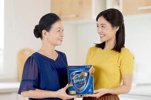 Abbott ra mắt Ensure Gold mới với công thức cải tiến