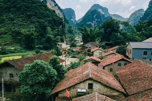 Làng đá Khuổi Ky: Bản làng bình yên vùng biên giới