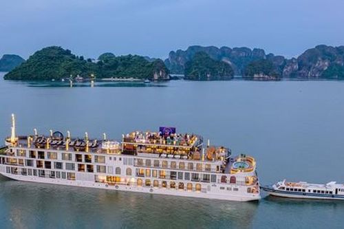 Bài 1: Du lịch tàu biển: Doanh nghiệp vẫn chưa hết khó khăn