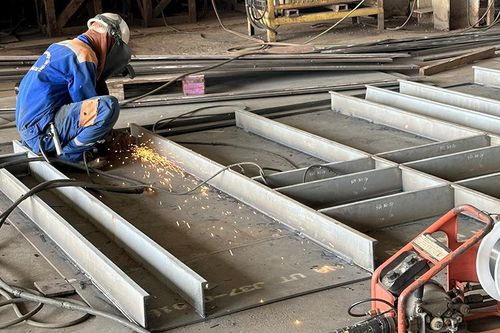 Cơ hội vực dậy và phát triển ngành đóng tàu