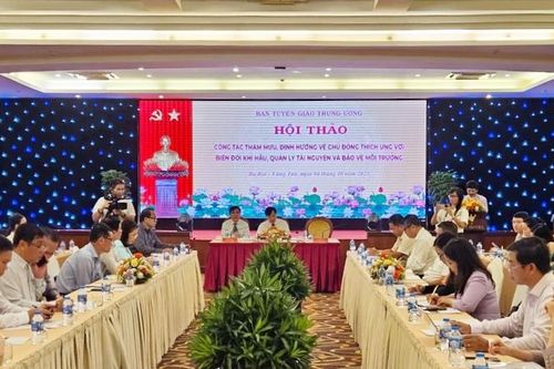 Chủ động thích ứng với biến đổi khí hậu, quản lý tài nguyên và bảo vệ môi trường