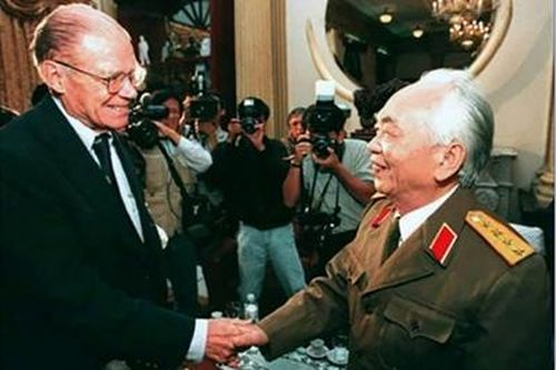 Đại tướng Võ Nguyên Giáp qua thừa nhận của tướng lĩnh phương Tây