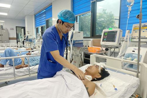 Cứu sống người đàn ông ở Thanh Hóa nguy kịch tính mạng do cột bê tông đè