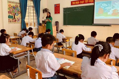Số hóa không dùng tiền mặt: Minh bạch thu chi trong trường học