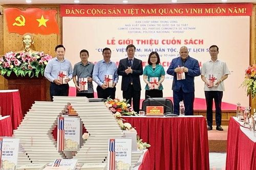 'Cuba-Việt Nam: Hai dân tộc, một lịch sử' - cuốn biên niên sự kiện giữa hai đất nước