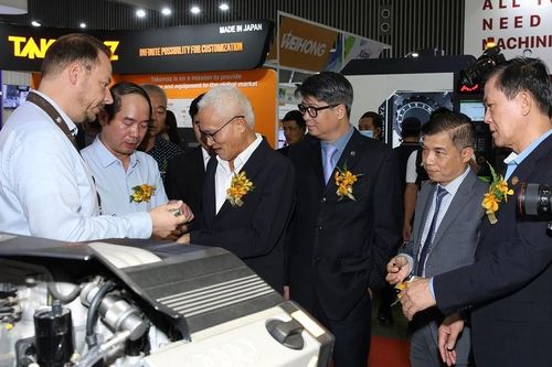 Khai mạc Triển lãm Điện tử quốc tế NEPCON Việt Nam 2023