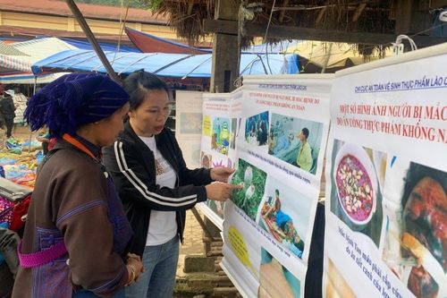 Báo động tình trạng ngộ độc thực phẩm ở vùng đồng bào dân tộc thiểu số