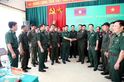 Nâng cao nghiệp vụ quản lý, bảo vệ biên giới cho cán bộ Quân đội nhân dân Lào