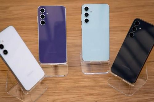 Samsung Galaxy S23 FE ra mắt với pin lớn hơn và màn hình rộng hơn
