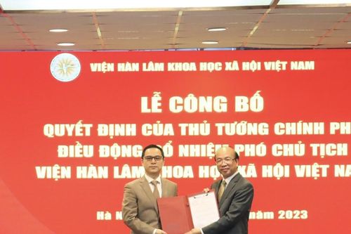 Công bố Quyết định của Thủ tướng bổ nhiệm Phó Chủ tịch Viện Hàn lâm Khoa học xã hội Việt Nam