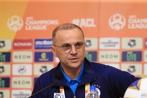 Chỉ ra sự khác biệt giữa V-League và J-League, HLV Bandovic khẳng định Hà Nội FC đã tốt hơn
