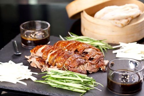 Bị lừa mất tiền tiết kiệm cả đời vì món vịt quay Bắc Kinh